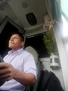 alexchir4 online show from 3, 10, 2025