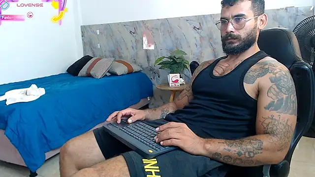 hanz col online show from 10, 11, 2025