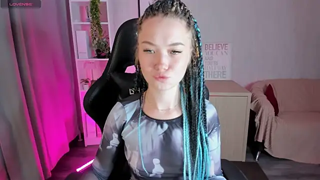 Kira yoon online show from 23, 11, 2025