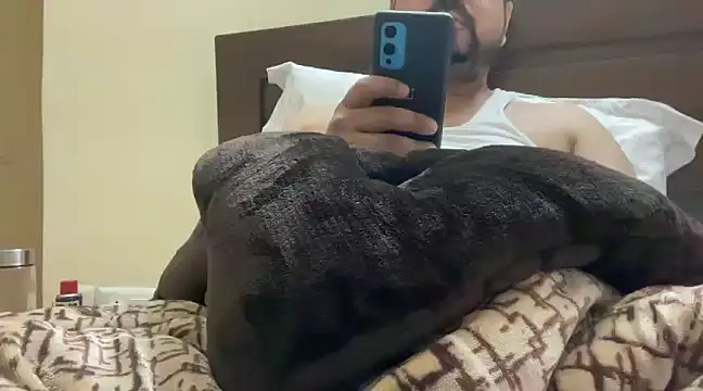 coolboy6566 online show from 14, 2, 2025