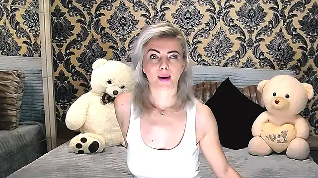 Aly girl1 online show from 2, 3, 2025