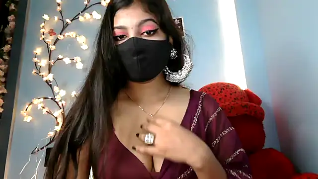 Reena Singh53 online show from 21, 9, 2025