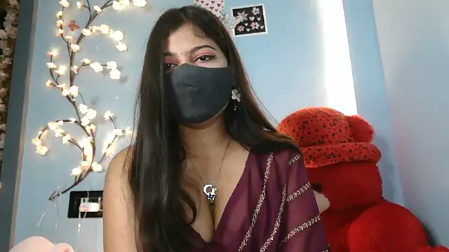 Reena Singh53 online show from 9, 10, 2025