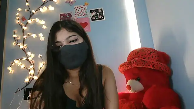 Reena Singh53 online show from 30, 9, 2025