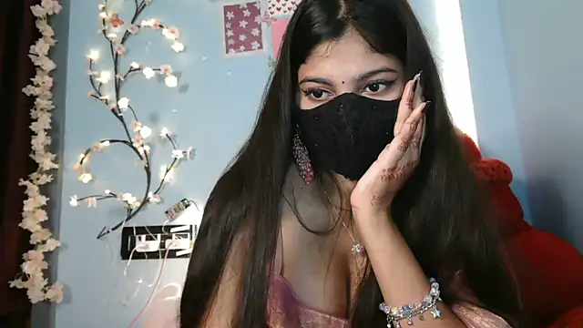 Reena Singh53 online show from 10, 11, 2025