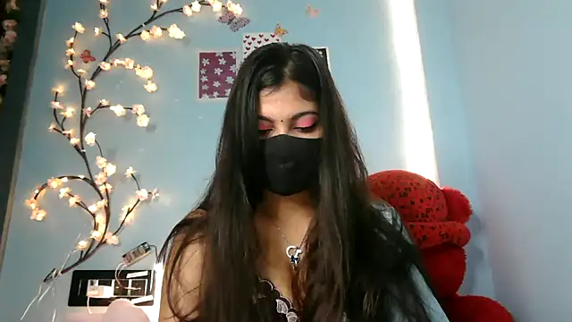 Reena Singh53 online show from 22, 9, 2025