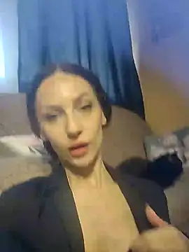 dahlia 82 online show from 2, 12, 2024