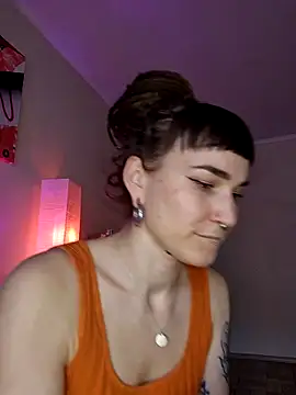 FoxRineHelen online show from 5, 3, 2025