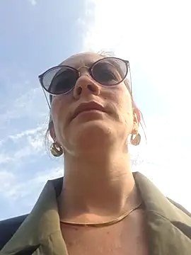 Hanny 24 online show from 16, 2, 2025