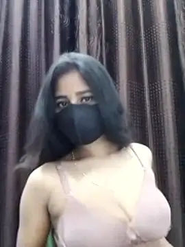 Lalisa sexy online show from 7, 1, 2026