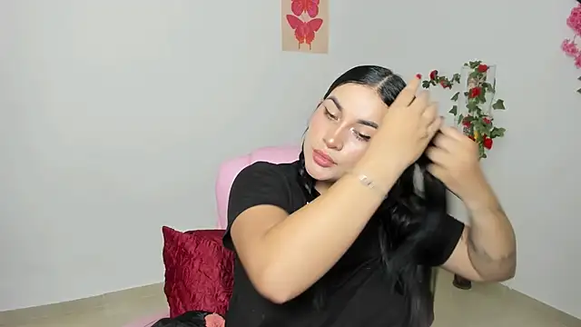 Emic  online show from 30, 9, 2025