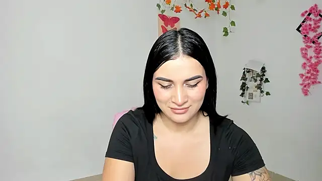 Snapshot of Emic_ chatting on 13, 2, 2026 Emic online show from 13, 2, 2026