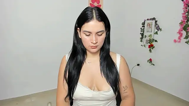 Emic  online show from 2, 12, 2025