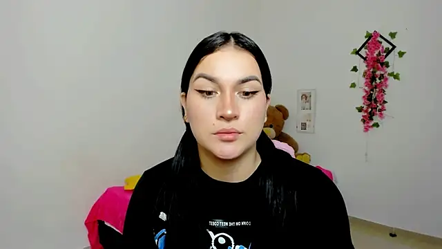 Emic  online show from 11, 3, 2025