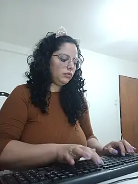 Snapshot of babyluna939 chatting on 19, 7, 2026 babyluna939 online show from 19, 7, 2026