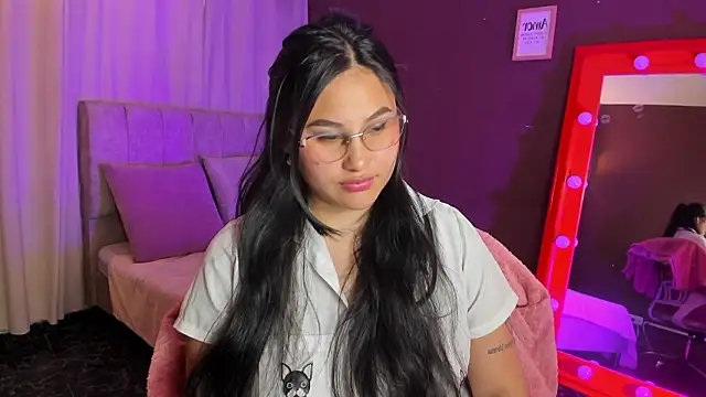 Little Ivy online show from 10, 3, 2026