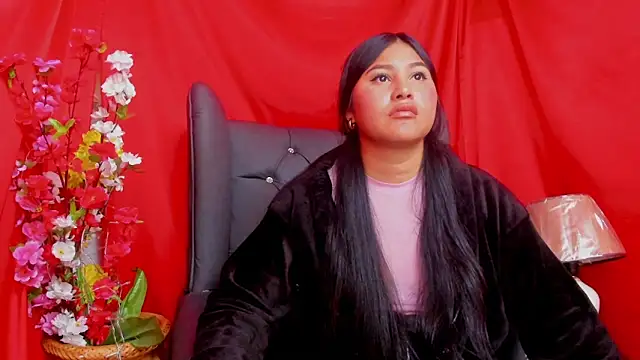 Little Ivy online show from 20, 2, 2025