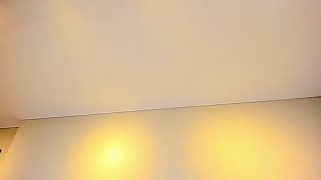 Isis Osman online show from 28, 2, 2026