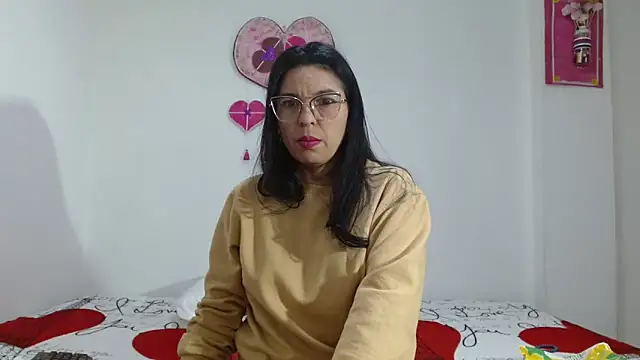 anybellucci43 online show from 16, 9, 2025