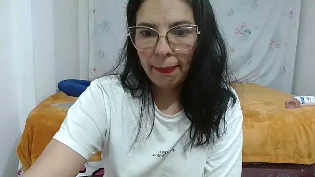 anybellucci43 online show from 16, 3, 2025