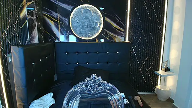 Bruja  Scarlata online show from 10, 11, 2025