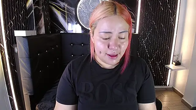 Bruja  Scarlata online show from 16, 12, 2025