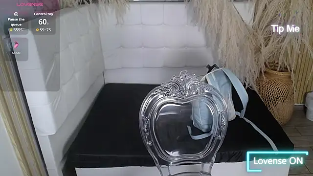 Bruja  Scarlata online show from 16, 10, 2025