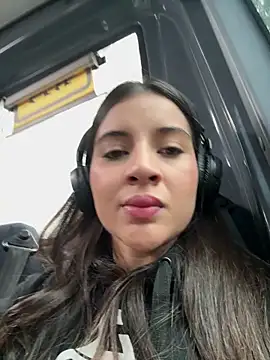 AnitaKariri online show from 17, 11, 2025