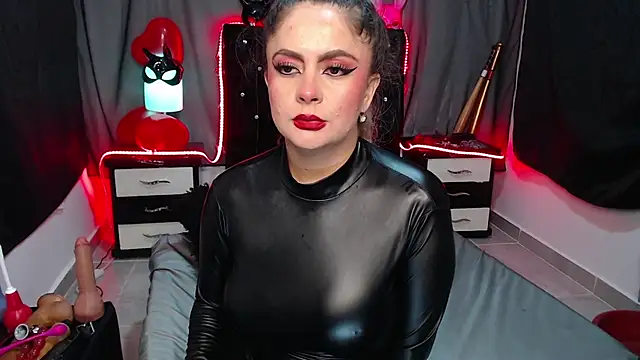 lady big ass nasty online show from 5, 3, 2025