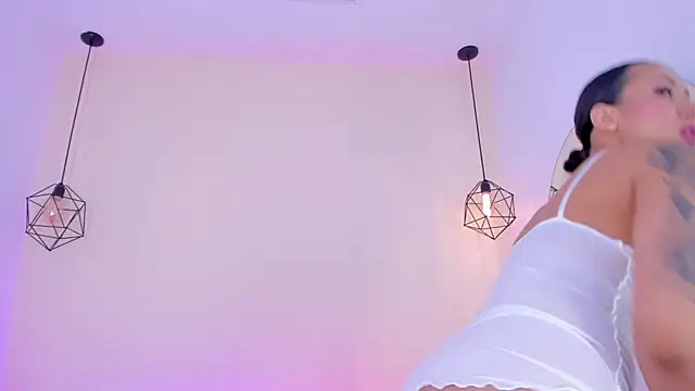 valerysantos  online show from 18, 9, 2025