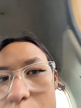 Snapshot of celesteguz chatting on 21, 4, 2026 celesteguz online show from 21, 4, 2026