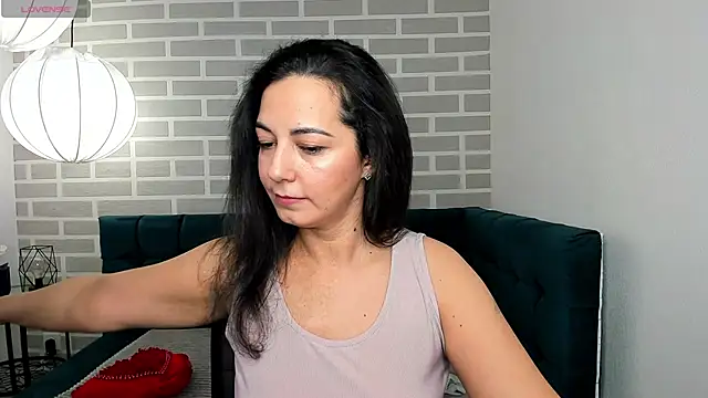 Linda Insatiable online show from 3, 11, 2025