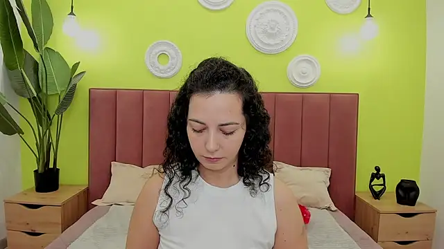 Linda Insatiable online show from 7, 5, 2026
