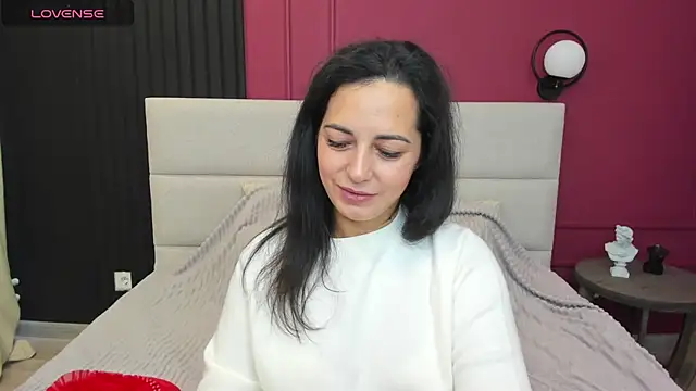 Linda Insatiable online show from 2, 10, 2025