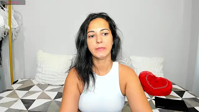 Snapshot of Linda_Insatiable chatting on 11, 7, 2026 Linda Insatiable online show from 11, 7, 2026