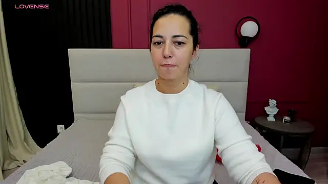 Linda Insatiable online show from 11, 10, 2025