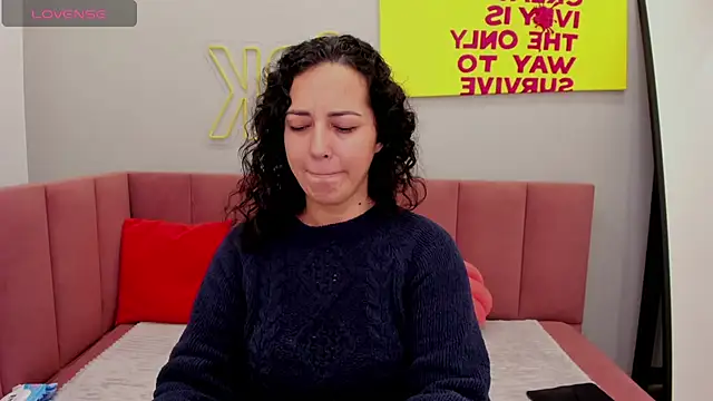 Linda Insatiable online show from 17, 11, 2025