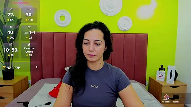 Linda Insatiable online show from 23, 2, 2026