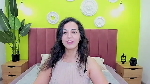 Linda Insatiable online show from 8, 5, 2026