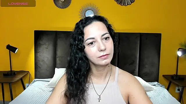 Linda Insatiable online show from 5, 3, 2025