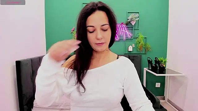 Linda Insatiable online show from 28, 11, 2025