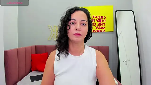 Linda Insatiable online show from 27, 11, 2025