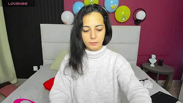 Linda Insatiable online show from 3, 10, 2025