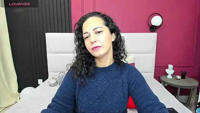 Linda Insatiable online show from 5, 10, 2025