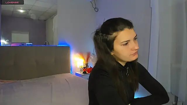 Laura Leee online show from 21, 10, 2025