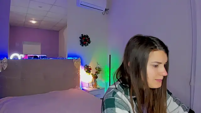 Snapshot of Laura_Leee chatting on 18, 1, 2026 Laura Leee online show from 18, 1, 2026