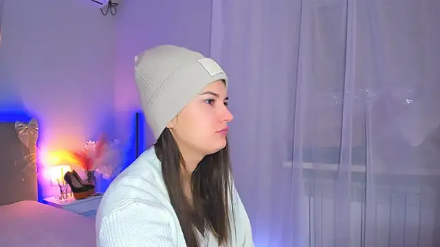 Snapshot of Laura_Leee chatting on 17, 2, 2026 Laura Leee online show from 17, 2, 2026