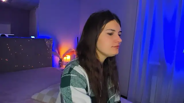 Laura Leee online show from 29, 4, 2026