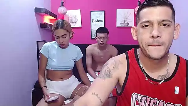 destroys girls online show from 21, 5, 2026