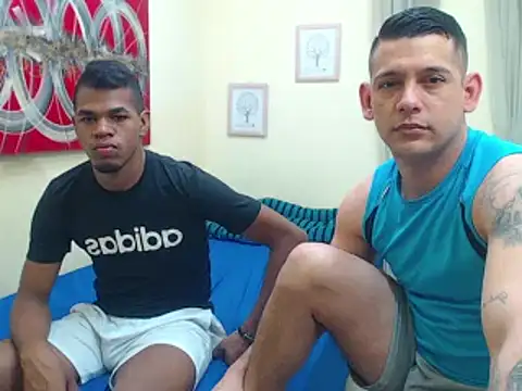 Snapshot of destroys_girls chatting on 6, 3, 2025 destroys girls online show from 6, 3, 2025